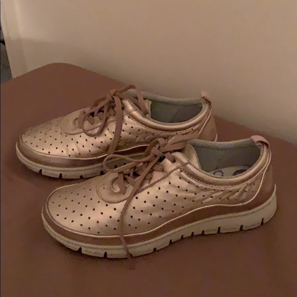 💥Ryka Memory Foam Sneaker- size 6.5💥